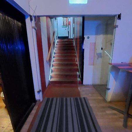Whole Basement Former Pub For Stag Do, Bachelor House Party Flat Budapest Exterior foto