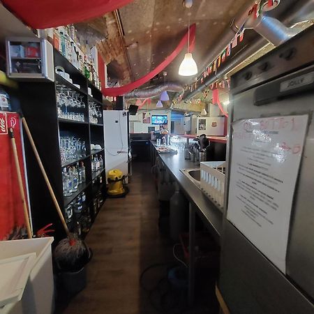 Whole Basement Former Pub For Stag Do, Bachelor House Party Flat Budapest Exterior foto