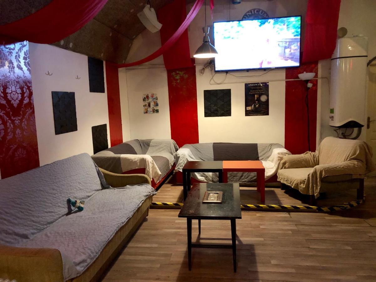 Whole Basement Former Pub For Stag Do, Bachelor House Party Flat Budapest Exterior foto