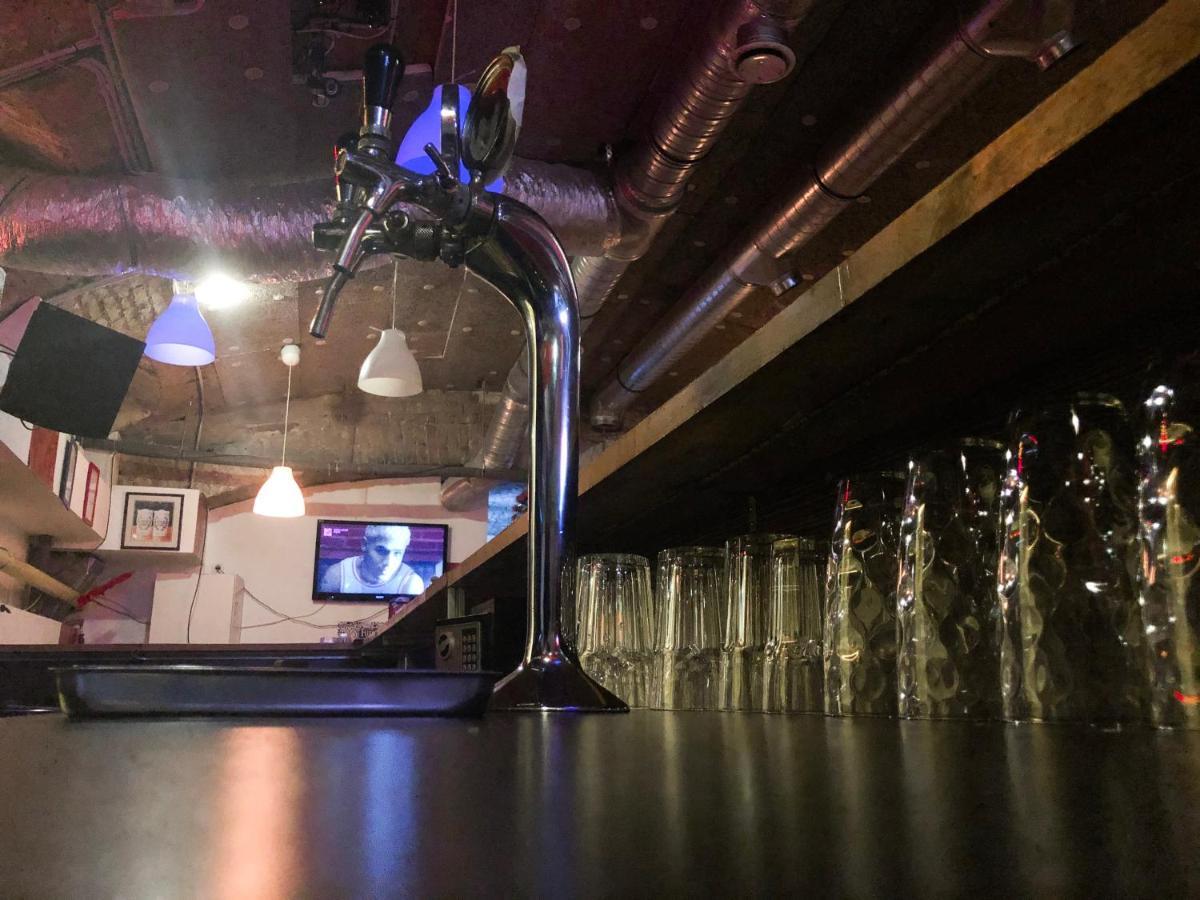 Whole Basement Former Pub For Stag Do, Bachelor House Party Flat Budapest Exterior foto