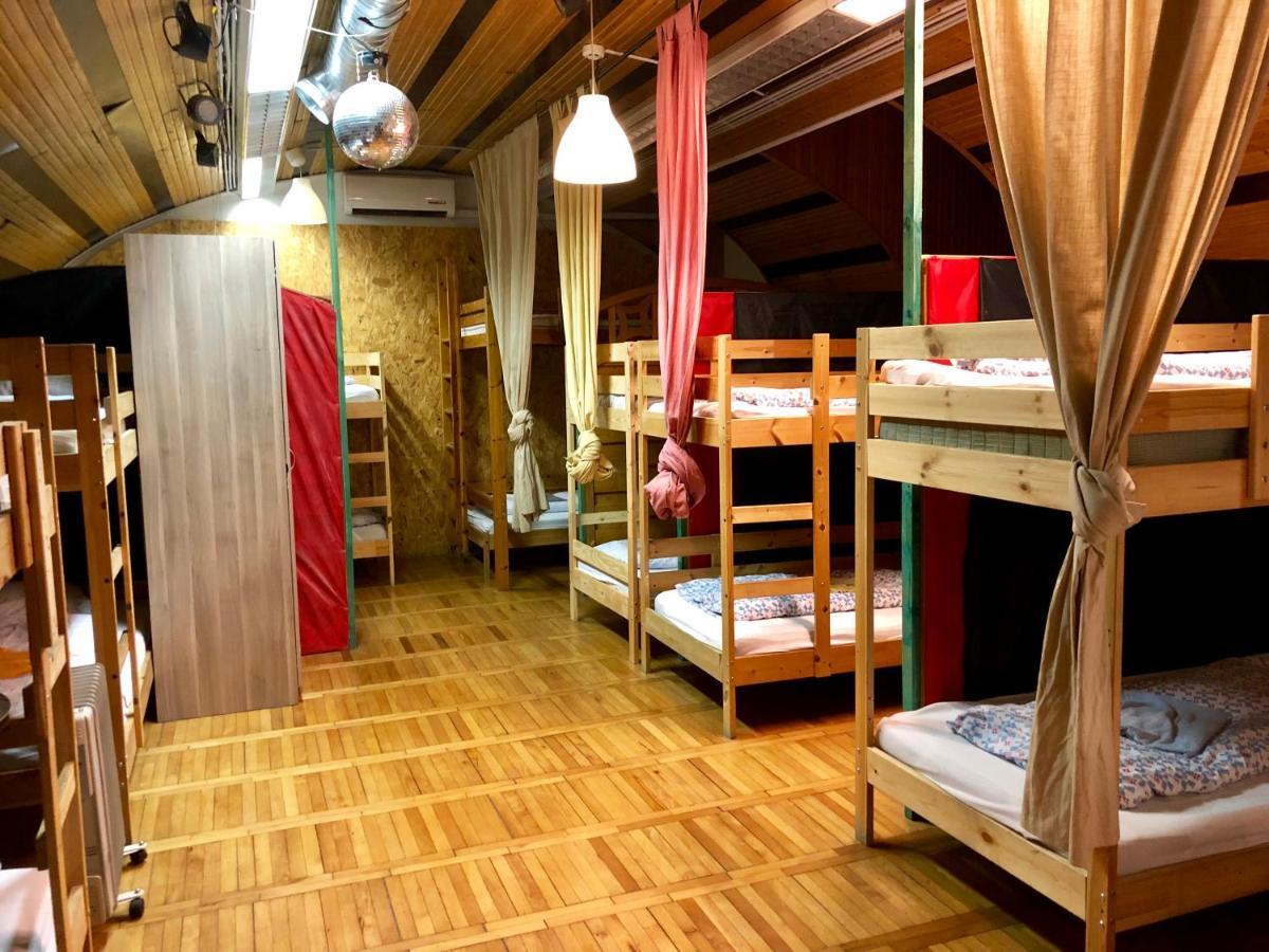 Whole Basement Former Pub For Stag Do, Bachelor House Party Flat Budapest Exterior foto