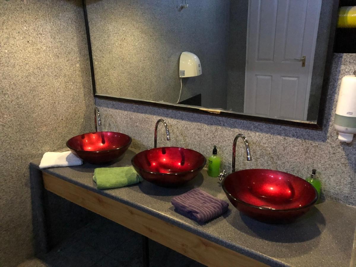 Whole Basement Former Pub For Stag Do, Bachelor House Party Flat Budapest Exterior foto